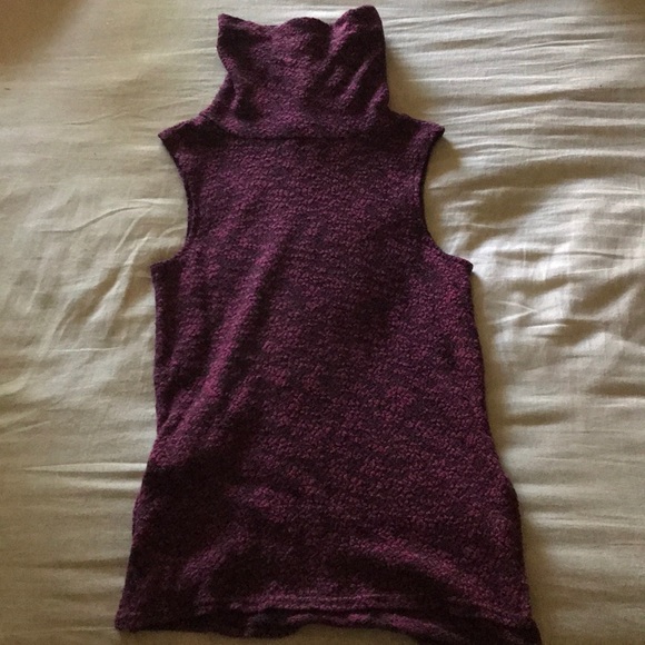 Strapless Turtleneck/Cowl - Picture 1 of 4